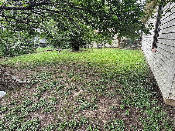 3rd image of 115 N Bowie St
