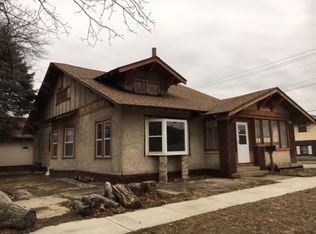 325 Monroe Ave, Charleston, IL 61920