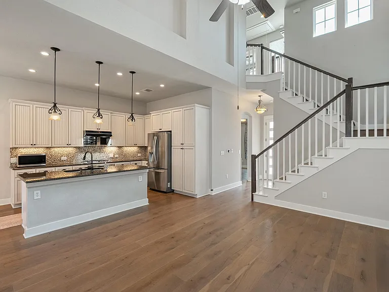 913 Cannoneer Ln — Photo 8