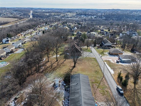 5th image of 0 4th St