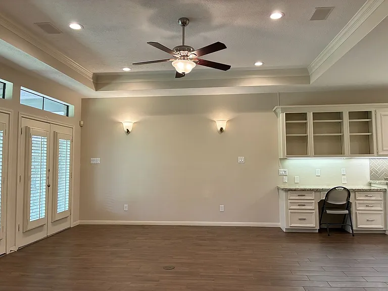 14439 Reissen Ln — Photo 11