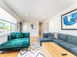 11 Woodland Rd, Jamesburg, NJ 08831