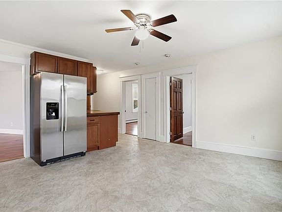 4th image of 188 Division St #3R
