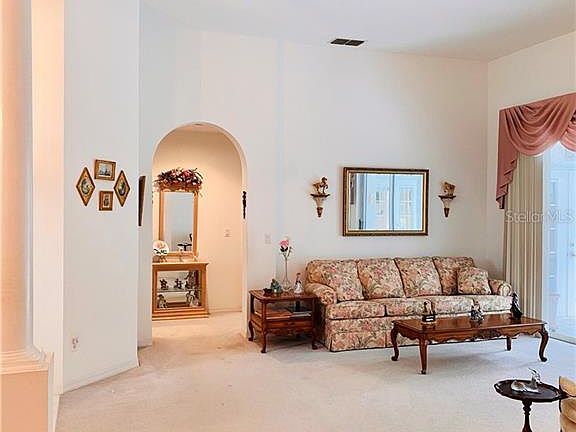 5th image of 1800 Park Forest Blvd