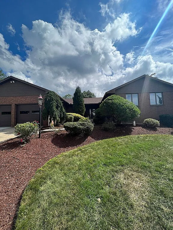 971 Baker Rd photo 1