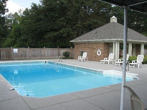 1st image of 505 Selkirk Dr
