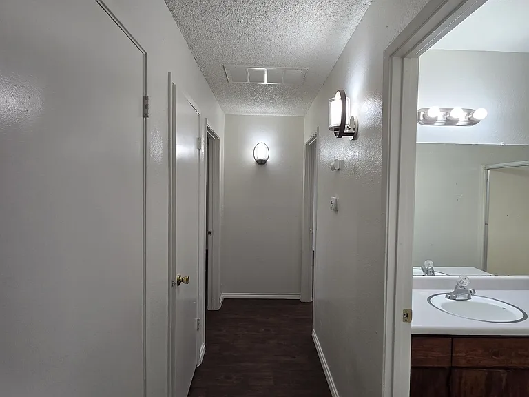 3750 N Delno Ave #205 — Photo 12