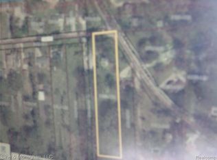 9346 Field Rd, Clay, MI 48001