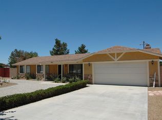 13840 Crow Rd, Apple Valley, CA 92307