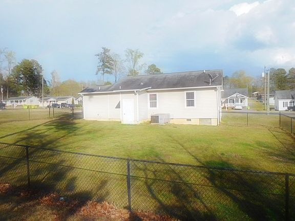 5th image of 175 Mobley St