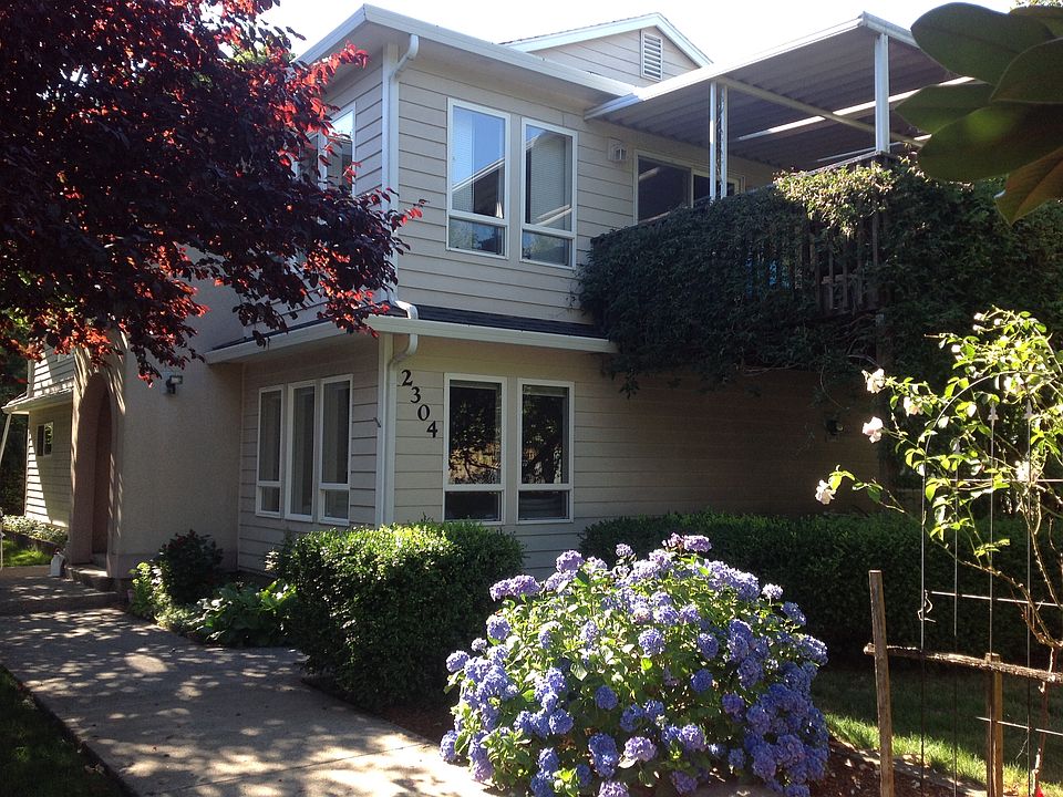 1st image of 2304 SE 112th Ct