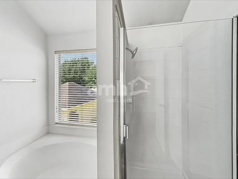 11011 Pierce Valley Dr — Photo 15