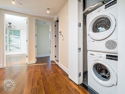 2nd image of 132A Stanhope St #9I