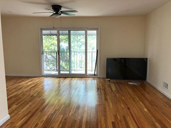 2nd image of 23 Roosevelt Ave Floor 2
