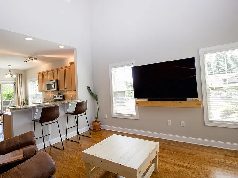 133 Cypress Cir — Photo 9