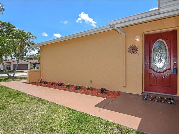 3rd image of 8468 Denise Dr