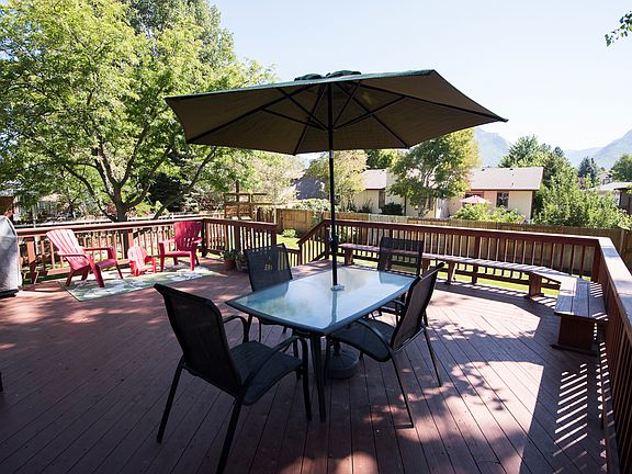 2nd image of 9863 S Countrywood Dr