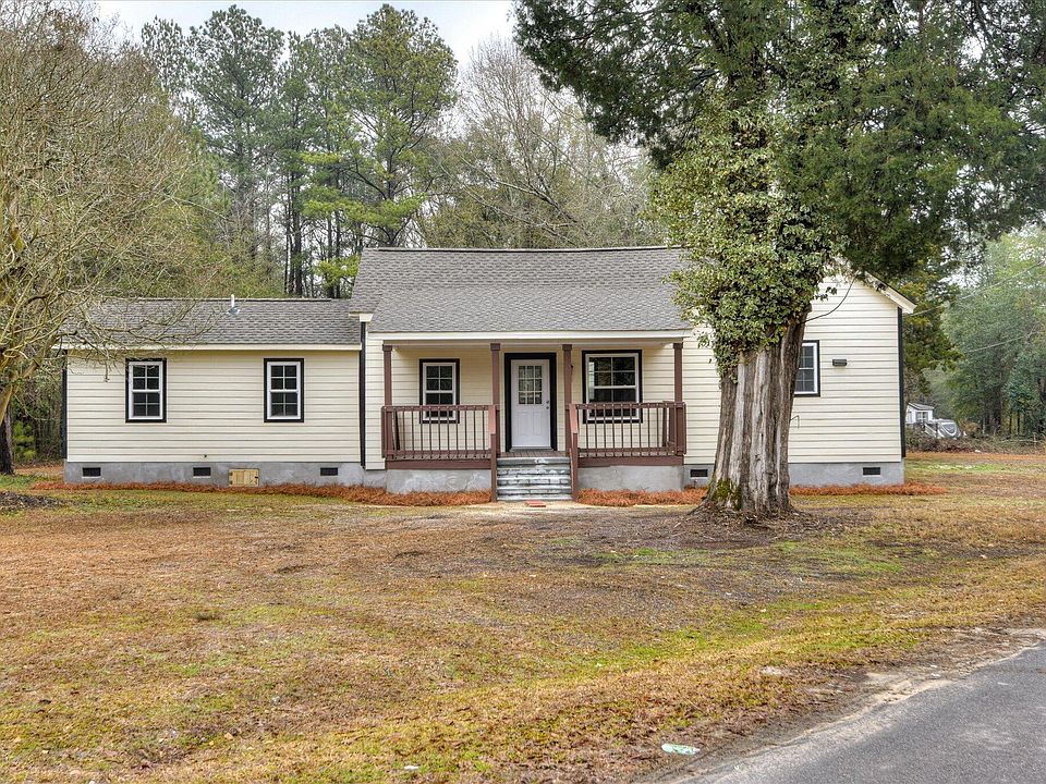 1st image of 627 Main St S