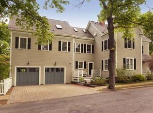 35 Hancock St, Newburyport, MA 01950