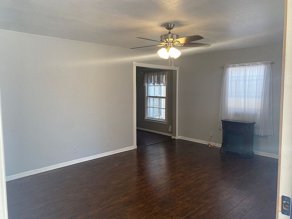 2nd image of 4722 Spiser Ln
