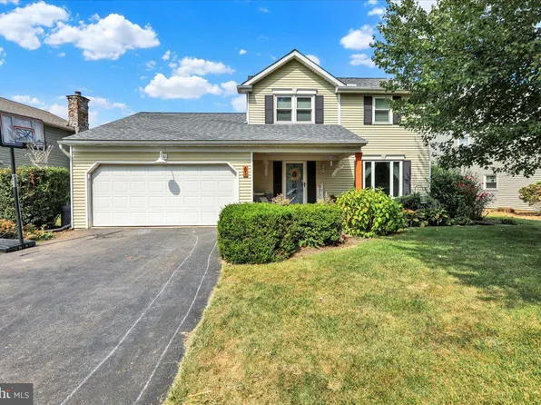 81 W South Ave, Landisville, PA 17538