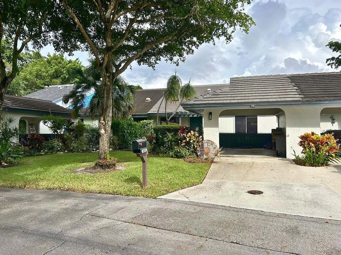2 bed, 2.0 bath, 1363 sqft, $2,550 — Photo 1