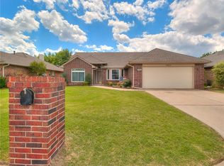1005 Sennybridge Dr, Yukon, OK 73099
