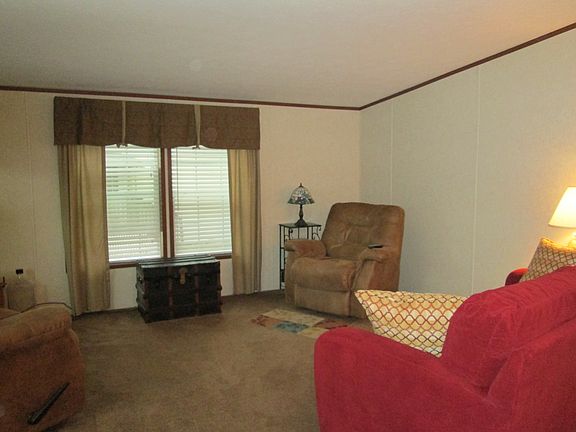 3rd image of 331 Rowland St Trlr 15