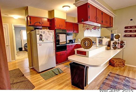 4th image of 906 Cornell Dr