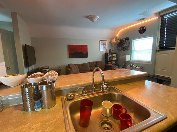 4th image of 3031 N Milwaukee Ave #2R