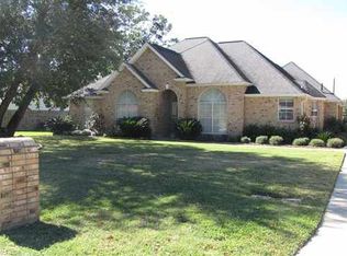 177 Louise St, Bridge City, TX 77611