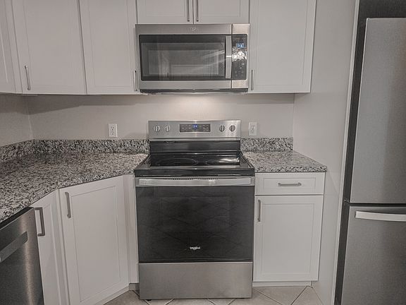 3rd image of 1 Northbrook Dr Unit 106