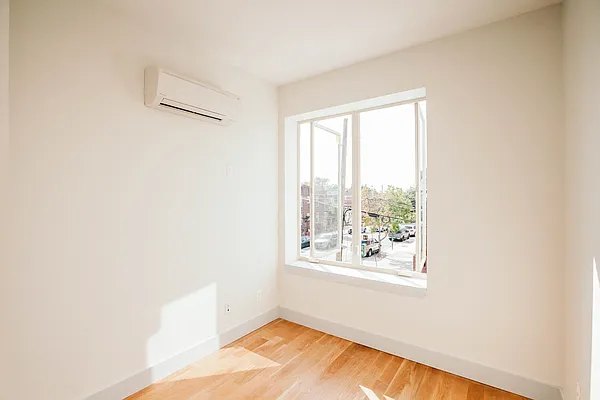 Rented by Nooklyn NYC LLC | media 22