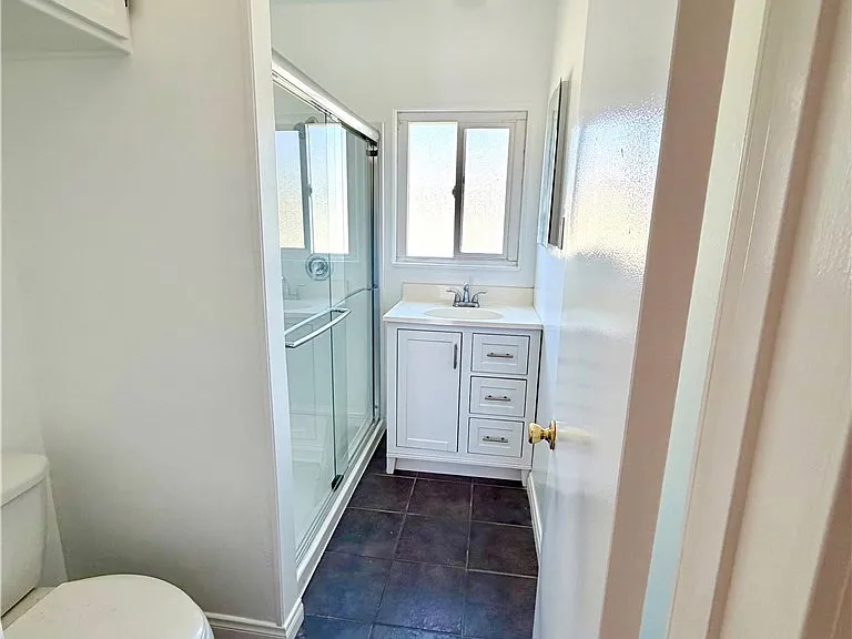 3011 Delta Ave — Photo 17