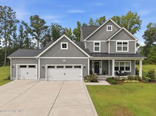 2200 Three Oaks Dr, Greenville, NC 27858