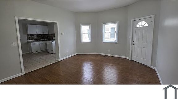 4th image of 86 Sanford Ave #1