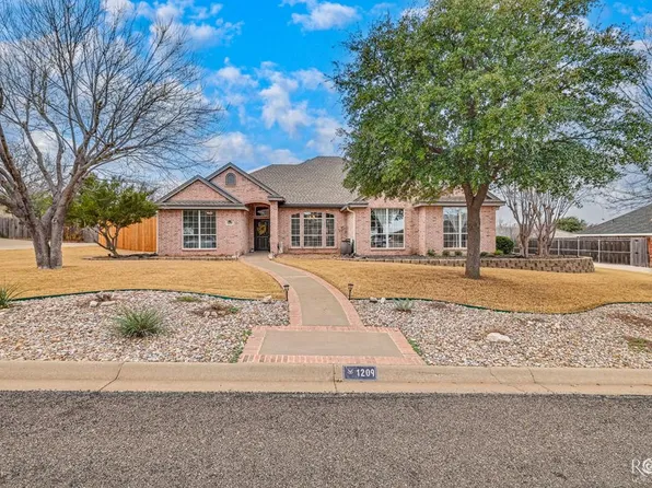 1209 Ashford Dr, San Angelo, TX 76901