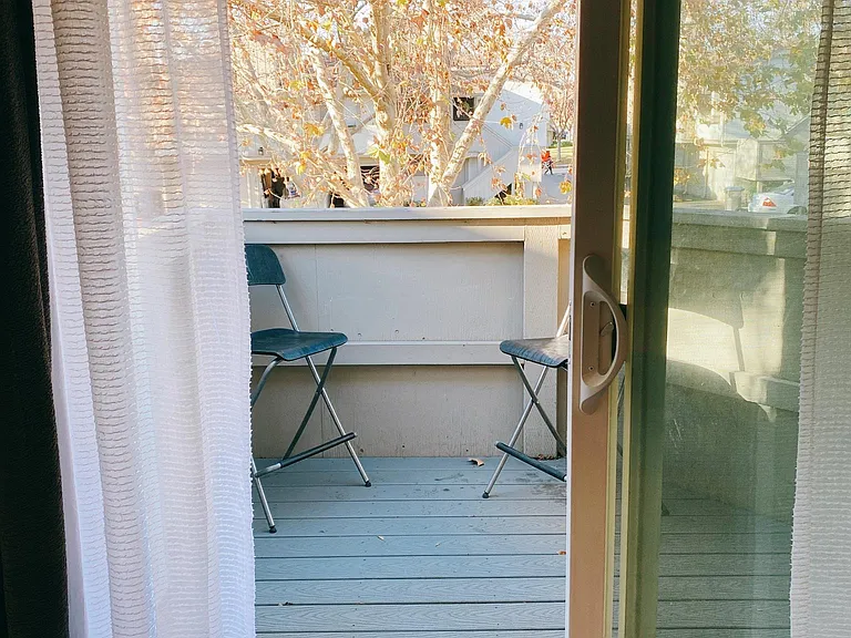 611 Devlin Ct — Photo 8