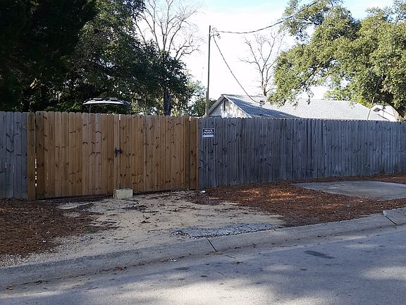 2nd image of 2810 E Gadsden St