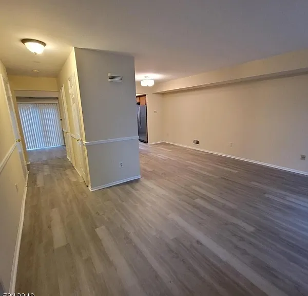 348 Cotswold Pl — Photo 4
