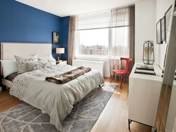 61-55 Junction Boulevard image 6 of 15