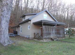 56 Mechanic St, Rouseville, PA 16344