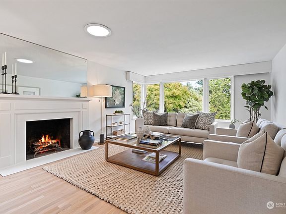 4th image of 1318 NW Woodbine Way