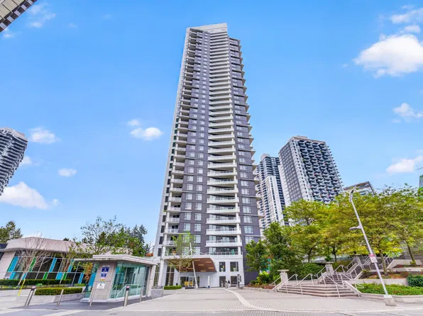 9887 Whalley Blvd #505, Surrey, BC V3T 0P4