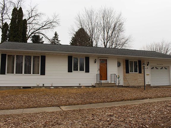 2nd image of 1323 Maple St