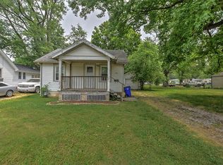 1544 N Taylor Ave, Decatur, IL 62526