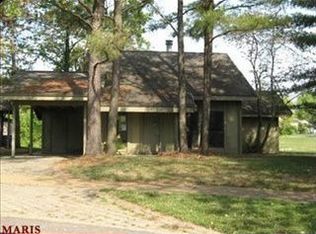 523 Briarhill Ct, Ballwin, MO
