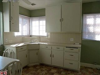 3rd image of 6617 Gentry Ave