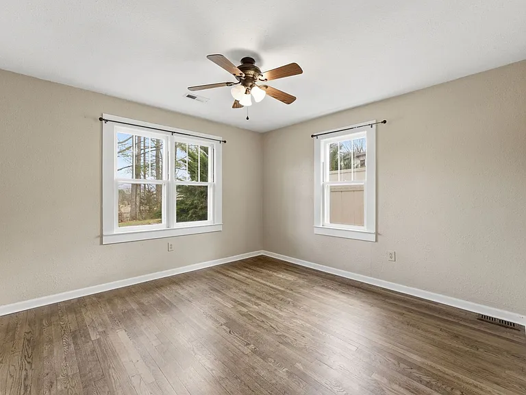 3920 Bryson City Rd — Photo 23