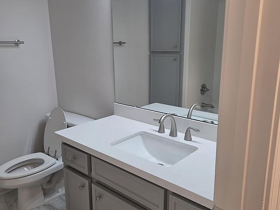 4th image of 310 Nix Rd